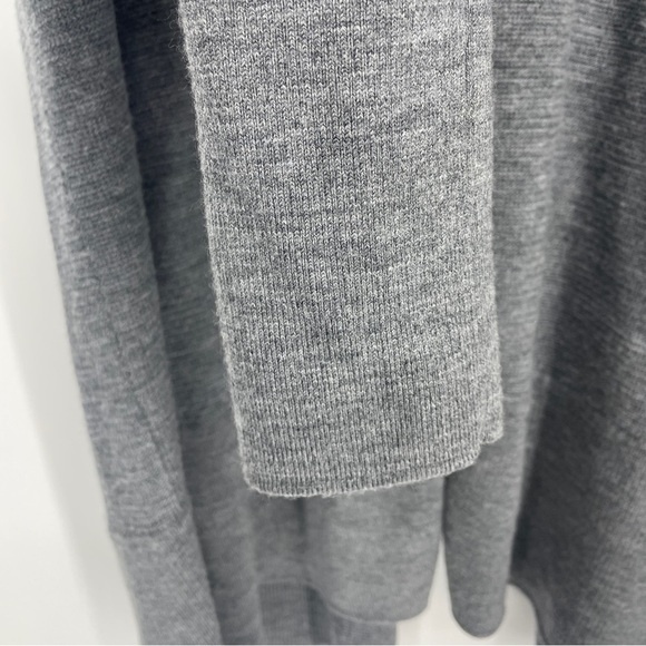 Lululemon Merino Wool Gray Tunic Cardigan Sweater Thumbholes Pockets - Picture 6 of 7